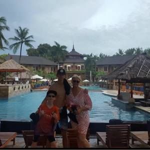 Meet your Posher, Bronwyn